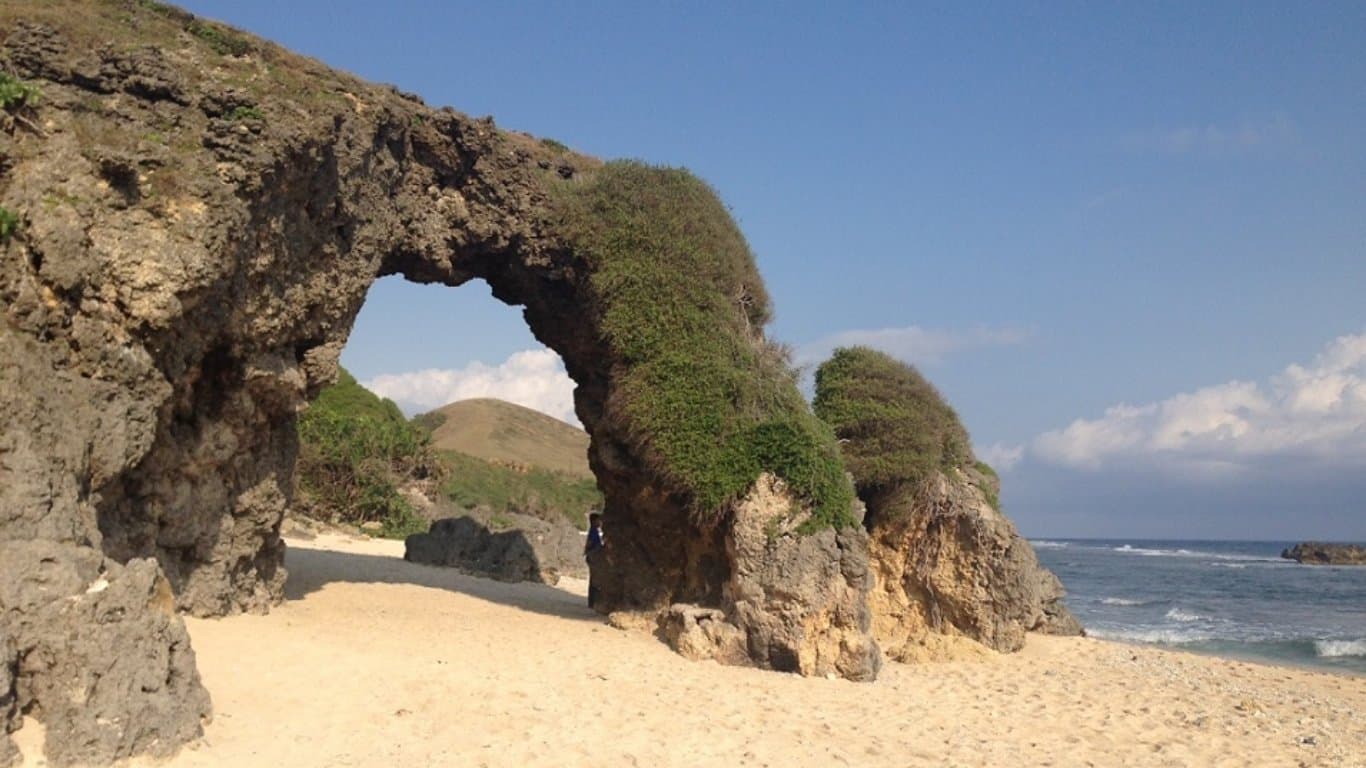 3D2N Batanes Tour: Sabtang Island